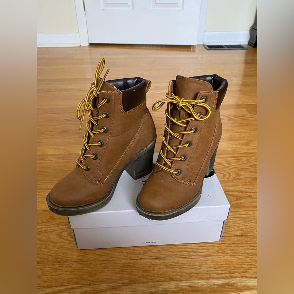 Dirty Laundry Lace Up Boots! 👢✨